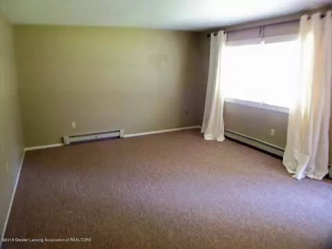 1343 E State Rd, Lansing, MI 48906 photo 7