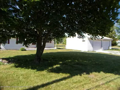 1343 E State Rd, Lansing, MI 48906 photo 3