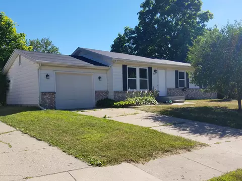 3927 Windemere Dr, Lansing, MI 48911 photo 2