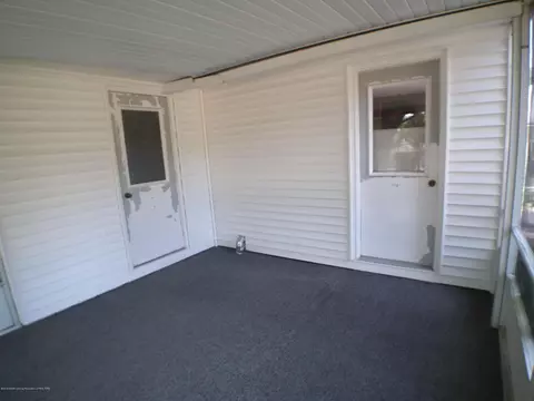 11886 Upton Rd, Grand Ledge, MI 48837 photo 21