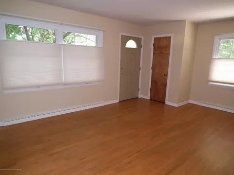 11886 Upton Rd, Grand Ledge, MI 48837 photo 7