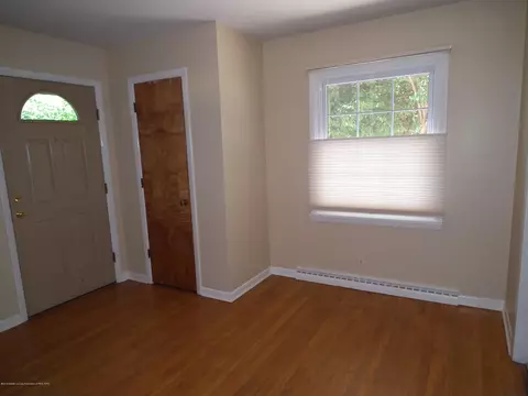 11886 Upton Rd, Grand Ledge, MI 48837 photo 9