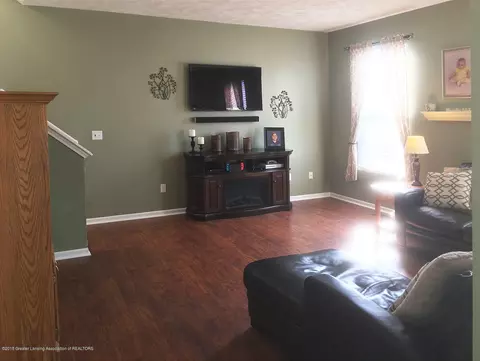 13828 Harvest Ln, Bath, MI 48808 photo 8