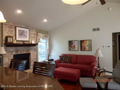 13079 Addington Dr, Dewitt, MI 48820 photo 3