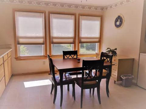 643 Fuller St, Williamston, MI 48895 photo 6