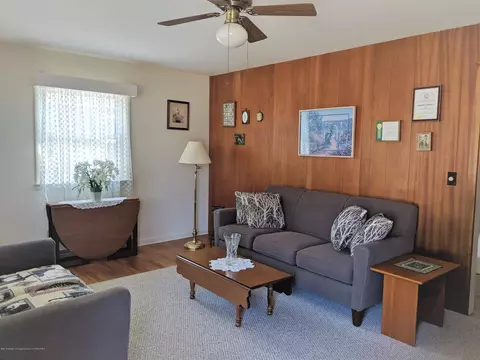 643 Fuller St, Williamston, MI 48895 photo 2