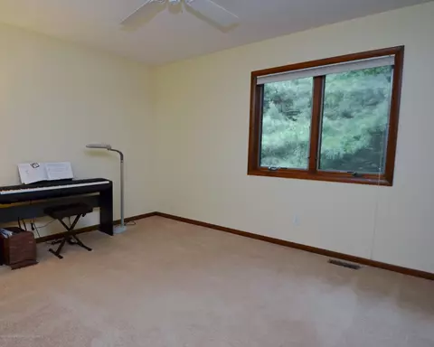 7196 White Pine Dr, Perry, MI 48872 photo 24