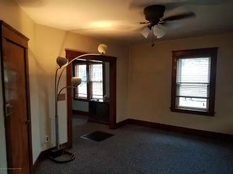 325 E Thomas St, Lansing, MI 48906 photo 3