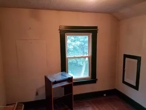 325 E Thomas St, Lansing, MI 48906 photo 5