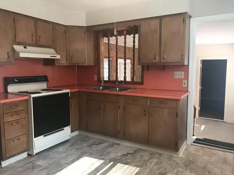 2121 Gary St, Lansing, MI 48906 photo 10