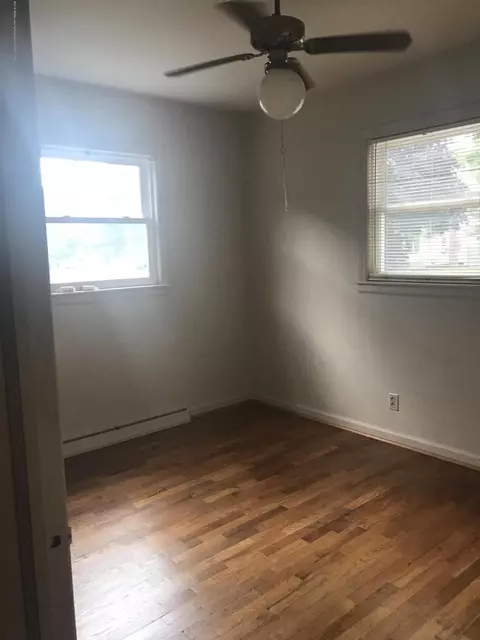 2121 Gary St, Lansing, MI 48906 photo 6
