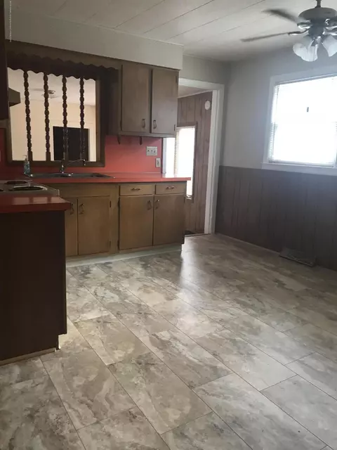 2121 Gary St, Lansing, MI 48906 photo 9