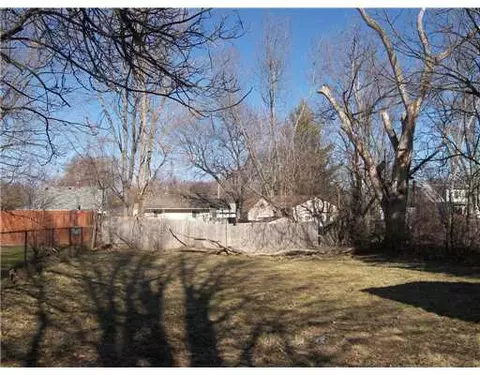 103 E Potter Ave, Lansing, MI 48910 photo 2