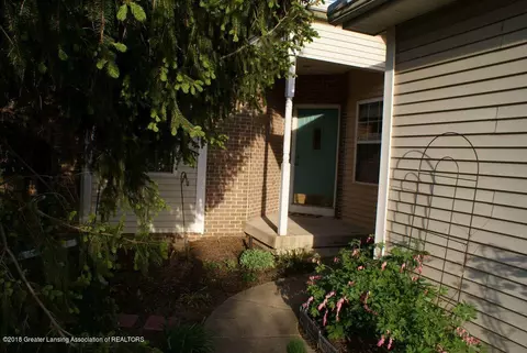 12719 Isle Royale Dr, Dewitt, MI 48820 photo 1
