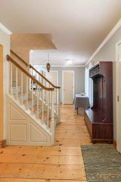 440 E Riverside St, Williamston, MI 48895 photo 6