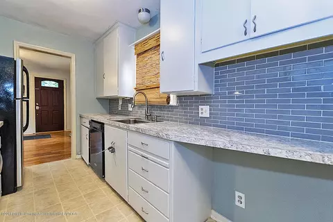 623 Hamilton Ave, Lansing, MI 48910 photo 3