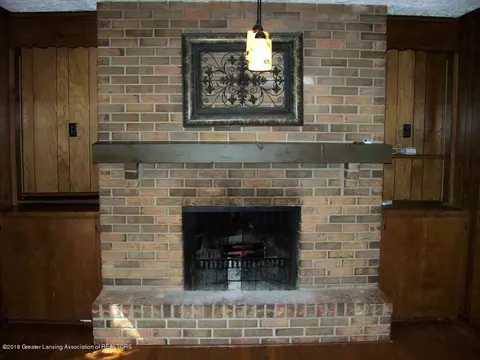 6089 Beechwood Dr, Haslett, MI 48840 photo 10