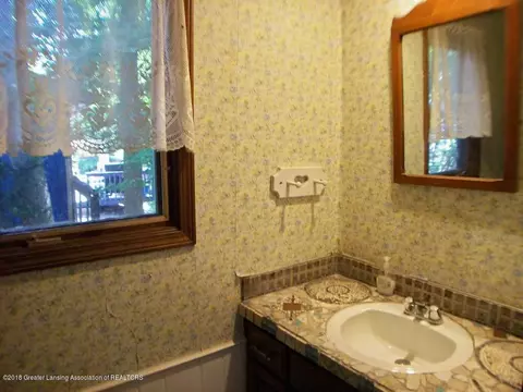 6089 Beechwood Dr, Haslett, MI 48840 photo 16