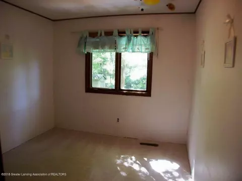 6089 Beechwood Dr, Haslett, MI 48840 photo 20