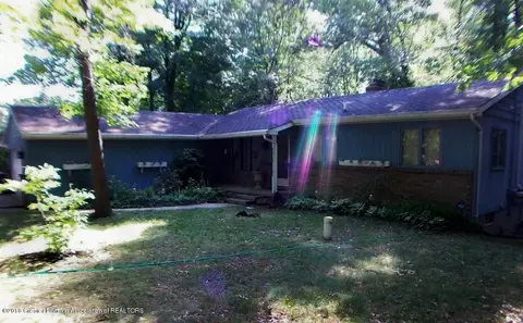 6089 Beechwood Dr, Haslett, MI 48840 photo 3
