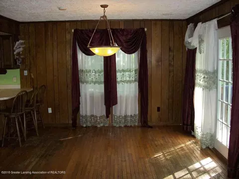 6089 Beechwood Dr, Haslett, MI 48840 photo 11
