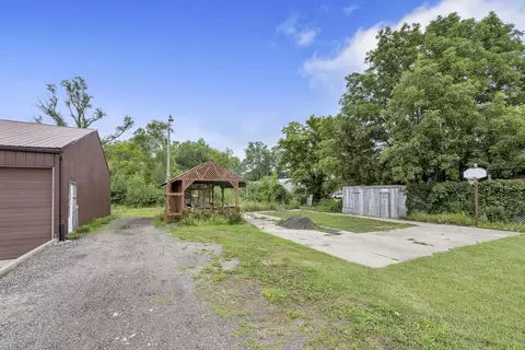 2717 Gilbert Rd, Lansing, MI 48911 photo 23