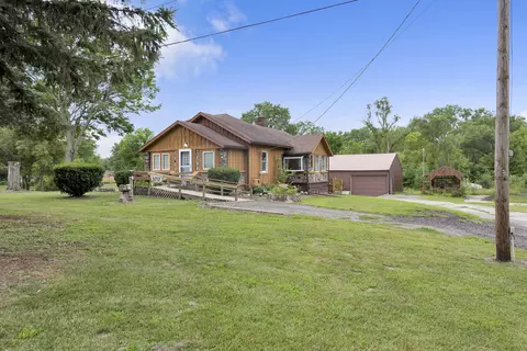 2717 Gilbert Rd, Lansing, MI 48911 photo 25