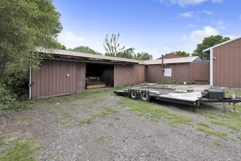 2717 Gilbert Rd, Lansing, MI 48911 photo 7
