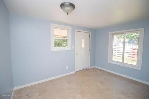 3211 Timber Dr, Lansing, MI 48917 photo 15