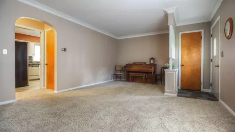 7680 S Dewitt Rd, Dewitt, MI 48820 photo 4