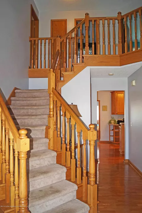 3196 Kari Cir, Dewitt, MI 48820 photo 5
