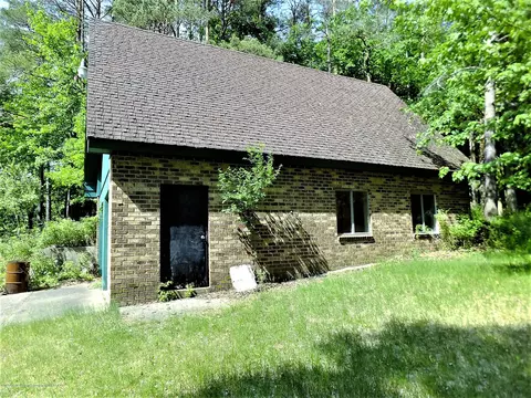 12376 Upton Rd, Bath, MI 48808 photo 36