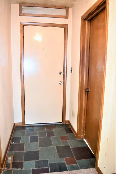 12376 Upton Rd, Bath, MI 48808 photo 6