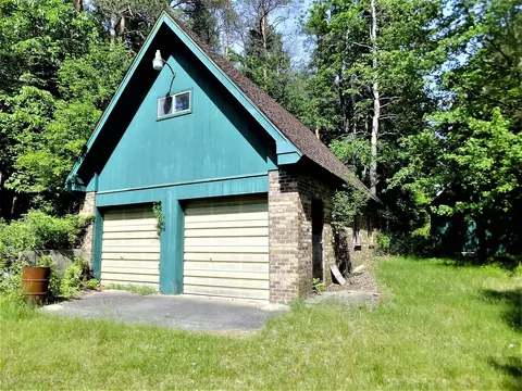 12376 Upton Rd, Bath, MI 48808 photo 35