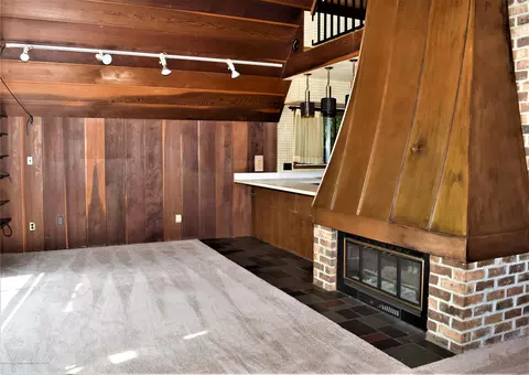 12376 Upton Rd, Bath, MI 48808 photo 9