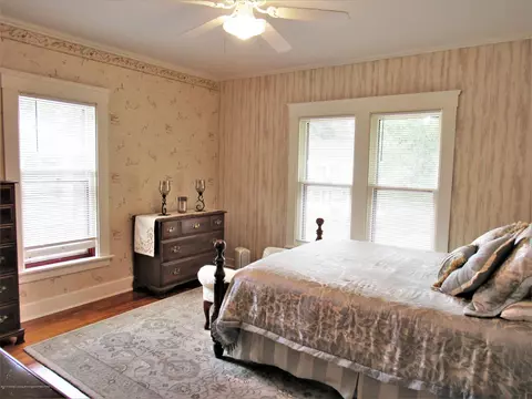 601 Bartlett St, Lansing, MI 48915 photo 24