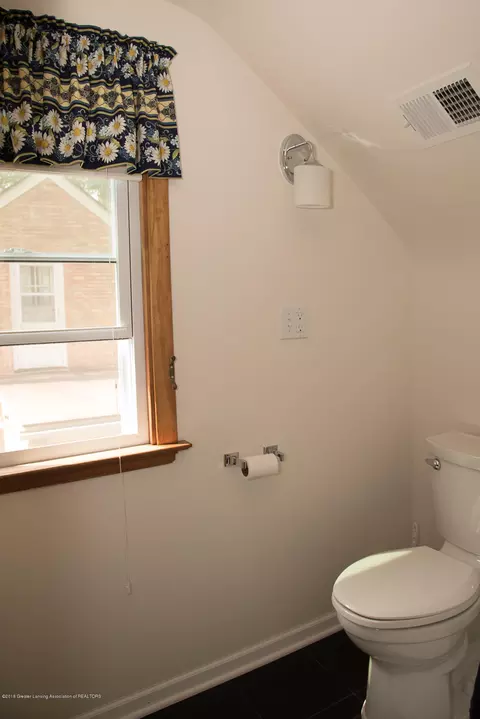 2314 E Libbie Dr, Lansing, MI 48917 photo 25