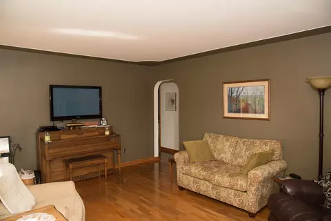 2314 E Libbie Dr, Lansing, MI 48917 photo 7
