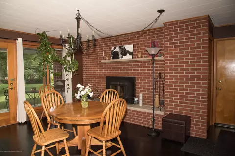2314 E Libbie Dr, Lansing, MI 48917 photo 9