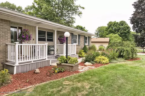 6615 Lansdown Dr, Dimondale, MI 48821 photo 5