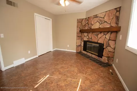 12401 Spruce Ln, Perry, MI 48872 photo 14