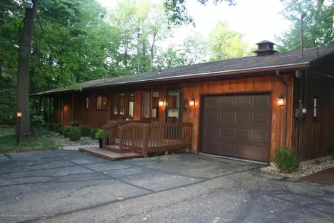 6500 Shoeman Rd, Haslett, MI 48840 photo 1
