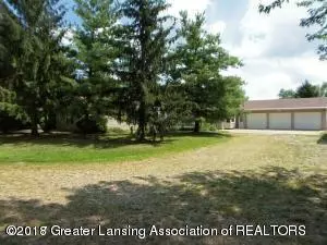 10326 S Wright Rd, Eagle, MI 48822 photo 4