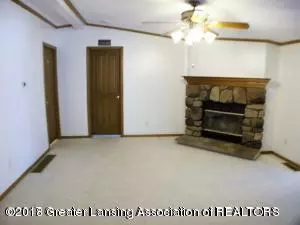 10326 S Wright Rd, Eagle, MI 48822 photo 12