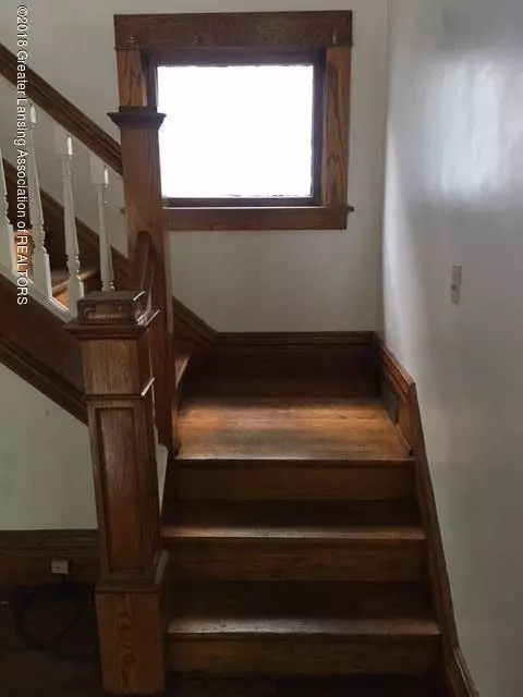 534 Cherry St, Lansing, MI 48933 photo 12