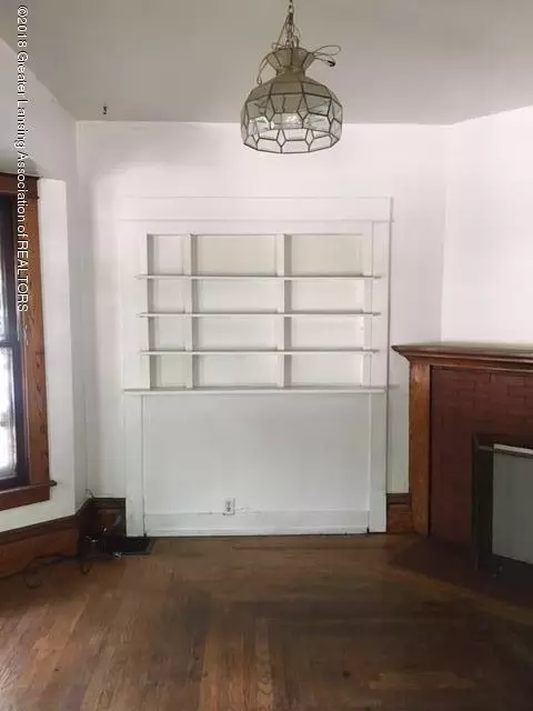 534 Cherry St, Lansing, MI 48933 photo 5