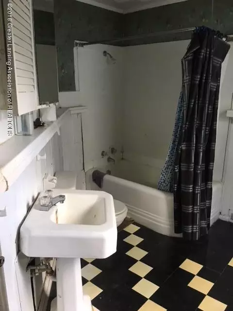 534 Cherry St, Lansing, MI 48933 photo 25