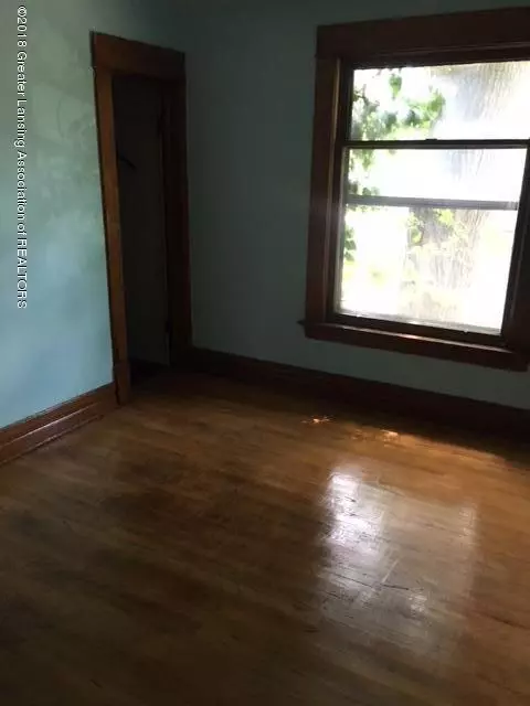 534 Cherry St, Lansing, MI 48933 photo 16