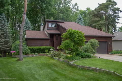 3748 W Herbison Rd, Dewitt, MI 48820 photo 1