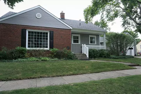 1007 Cooper Ave, Lansing, MI 48910 photo 2